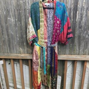 Beautiful real silk robe, like new!